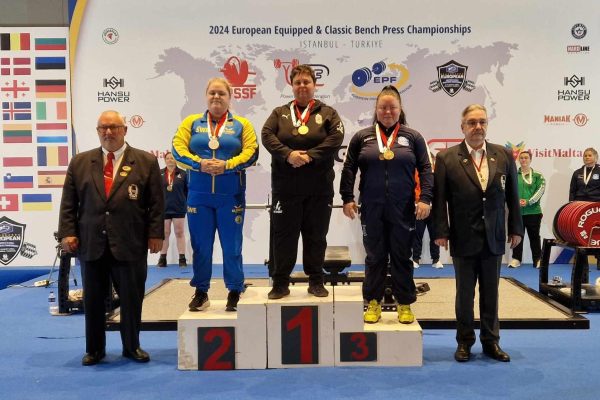 Fekvenyomó Eb – Tizenkét magyar érem Isztambulban
