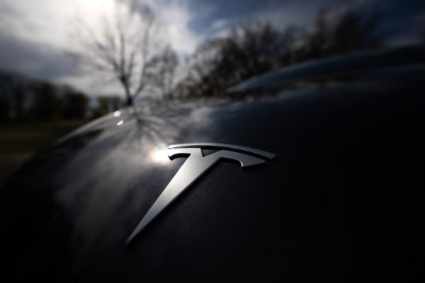 Botrányba fulladt a Tesla robotaxi-premier Austinban