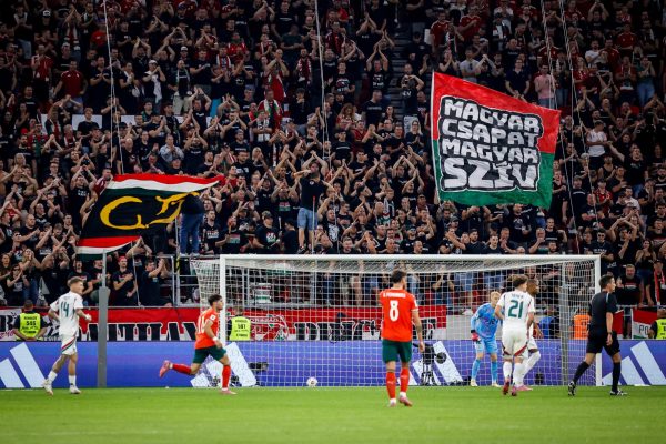 A hazaiak már kedden eldöntenék a kijutást